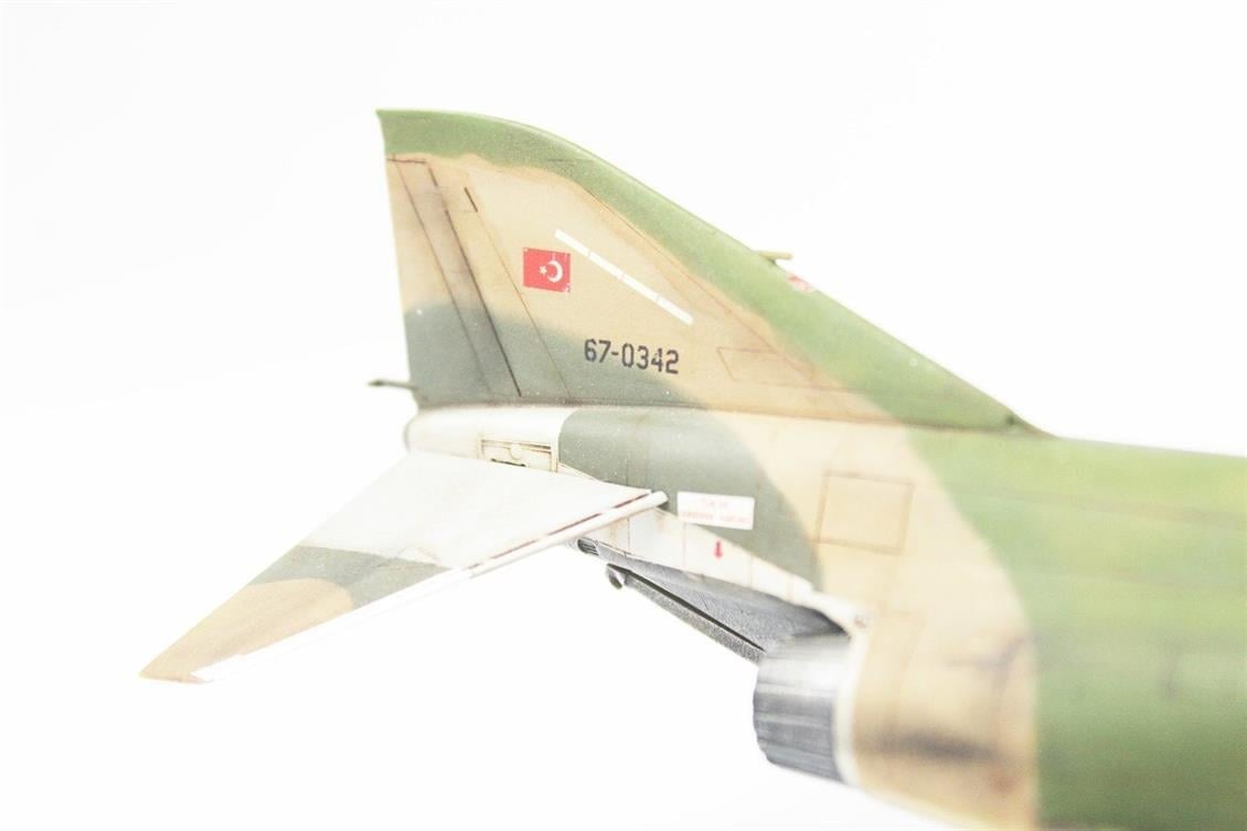 QD081 1/72 F-4E Phantom II Sergilemeye Hazır Plastik Uçak Modeli