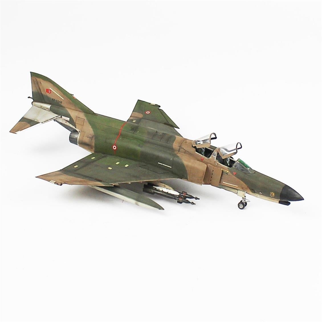 QD081 1/72 F-4E Phantom II Sergilemeye Hazır Plastik Uçak Modeli