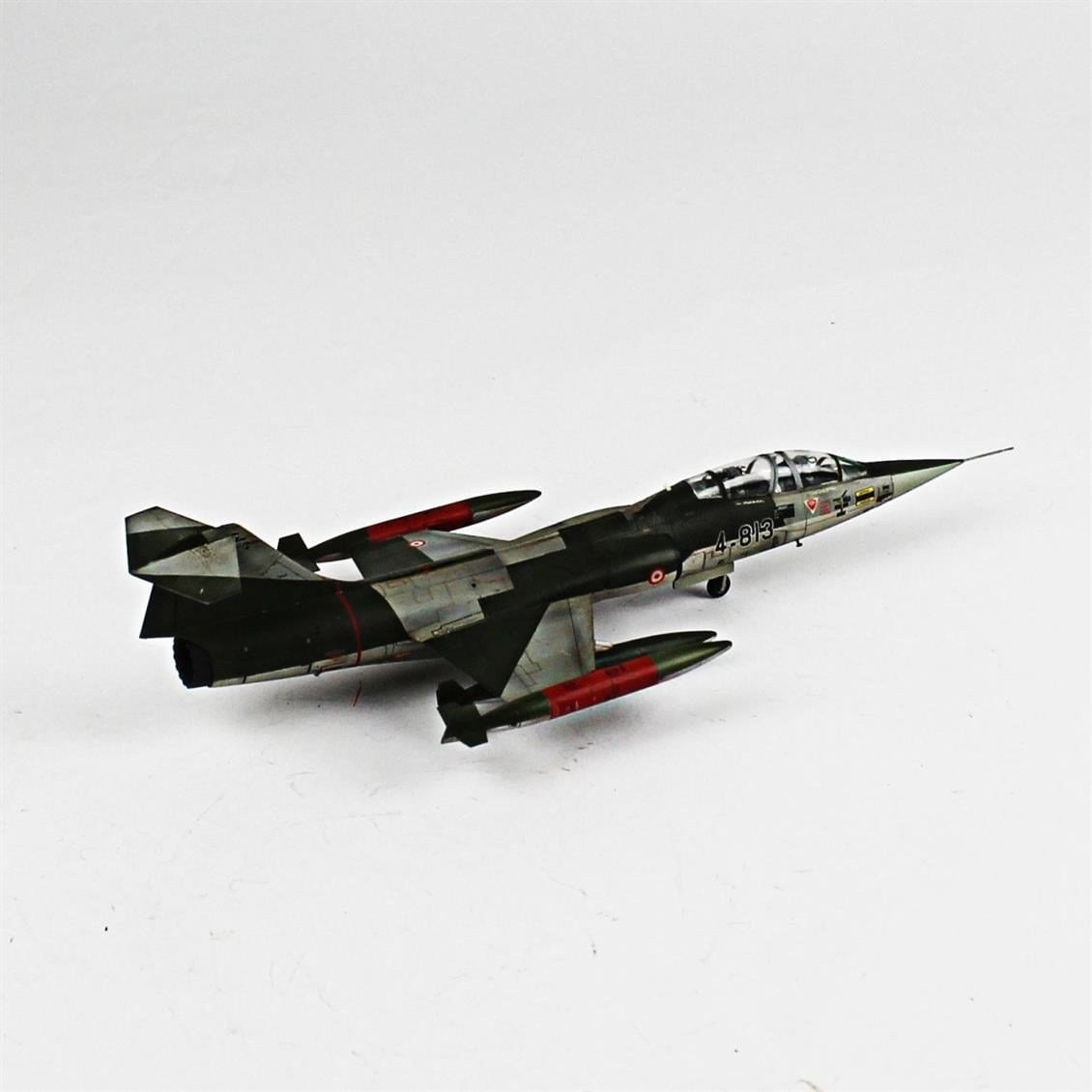 QD086 1/72 TF-104G Starfighter Sergilemeye Hazır Plastik Uçak Modeli