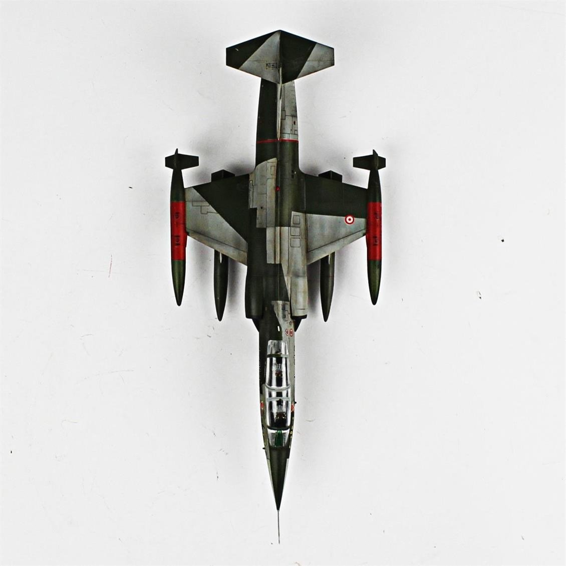 QD086 1/72 TF-104G Starfighter Sergilemeye Hazır Plastik Uçak Modeli