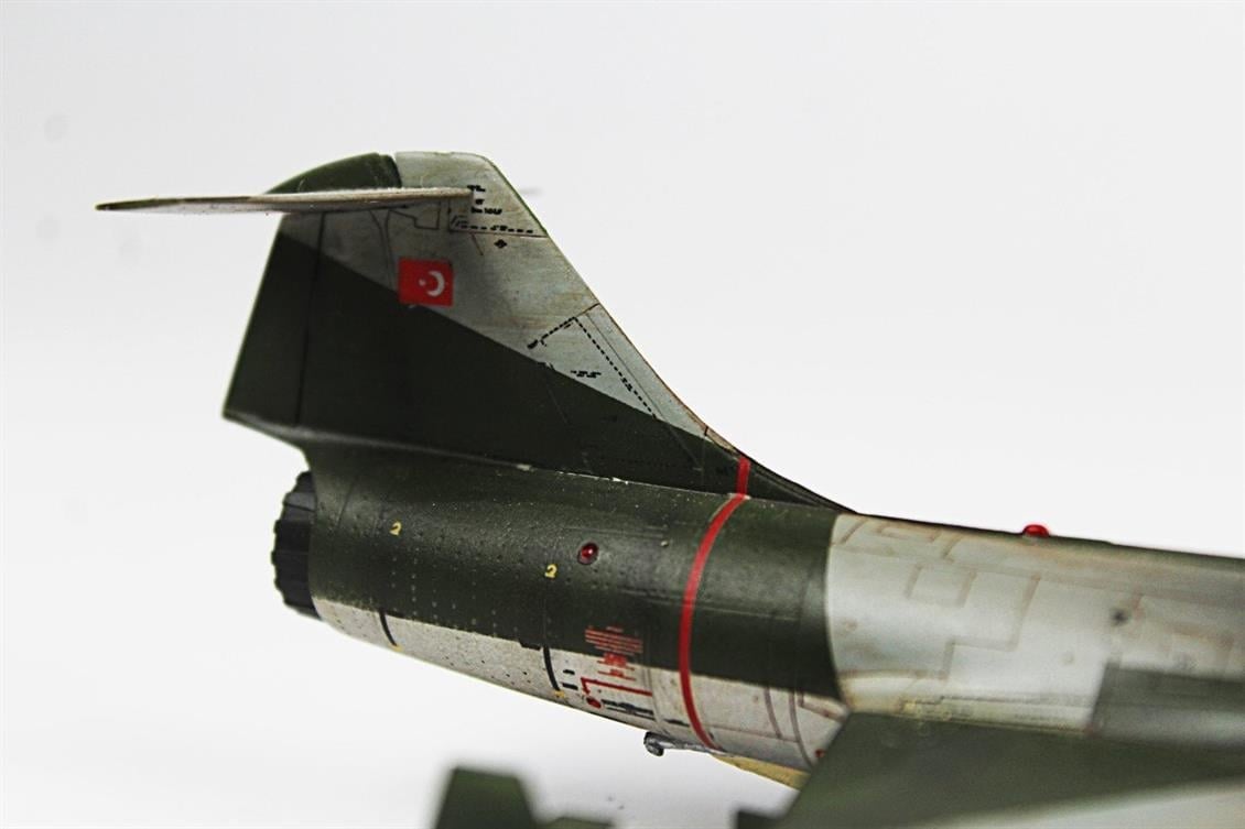 QD086 1/72 TF-104G Starfighter Sergilemeye Hazır Plastik Uçak Modeli