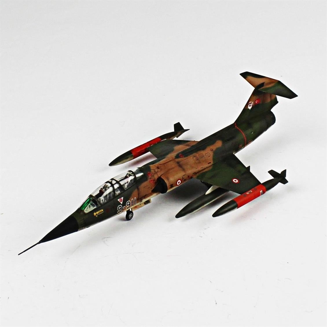 QD087 1/72 TF-104G Starfighter Sergilemeye Hazır Plastik Uçak Modeli