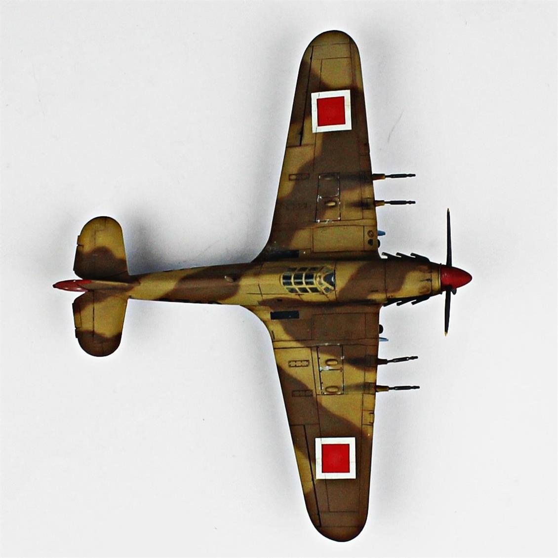 QD093 1/72 Hurricane Mk.II Sergilemeye Hazır Plastik Uçak Modeli