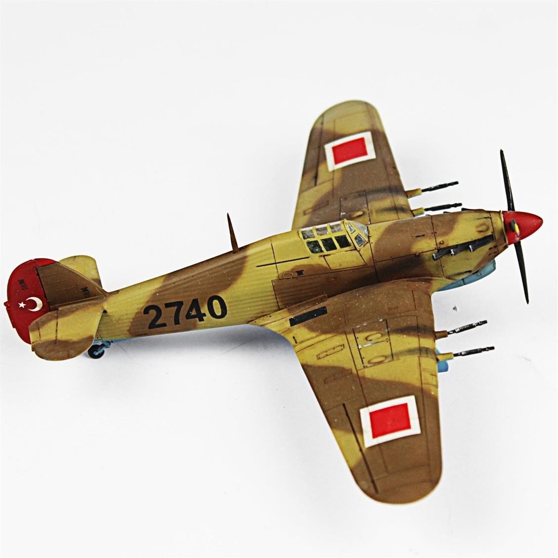 QD093 1/72 Hurricane Mk.II Sergilemeye Hazır Plastik Uçak Modeli