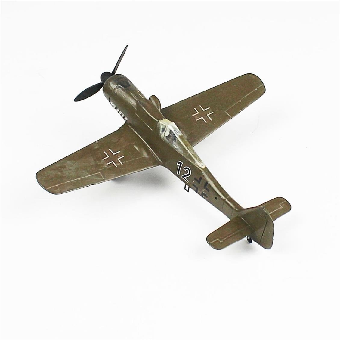 QD096 1/72 Focke-Wulf 190 D Sergilemeye Hazır Plastik Uçak Modeli