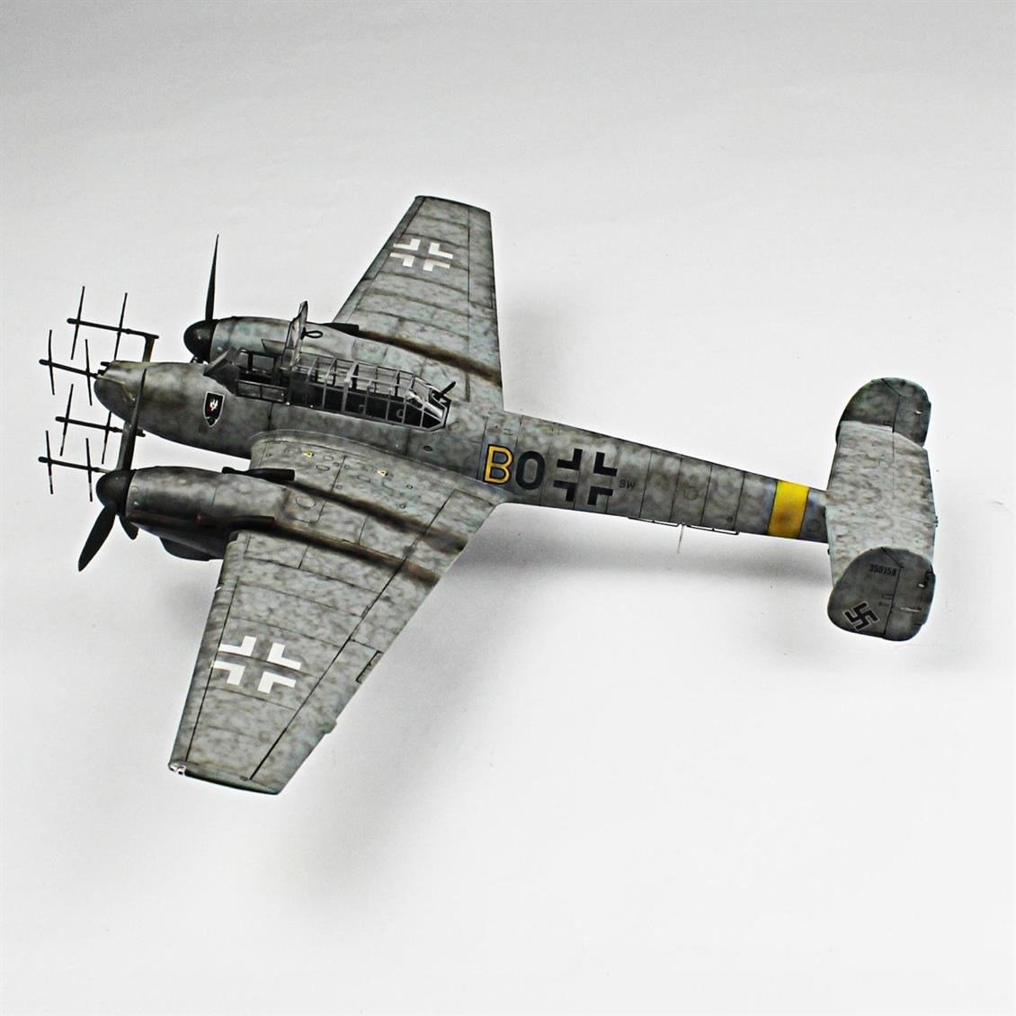 QD097 1/48 Messerschmitt Bf 110 G Sergilemeye Hazır Plastik Uçak Modeli