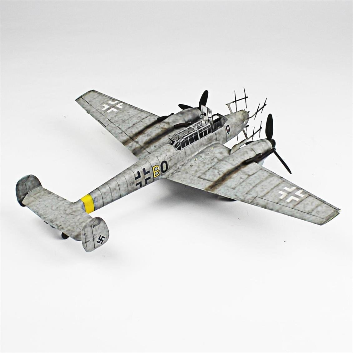 QD097 1/48 Messerschmitt Bf 110 G Sergilemeye Hazır Plastik Uçak Modeli