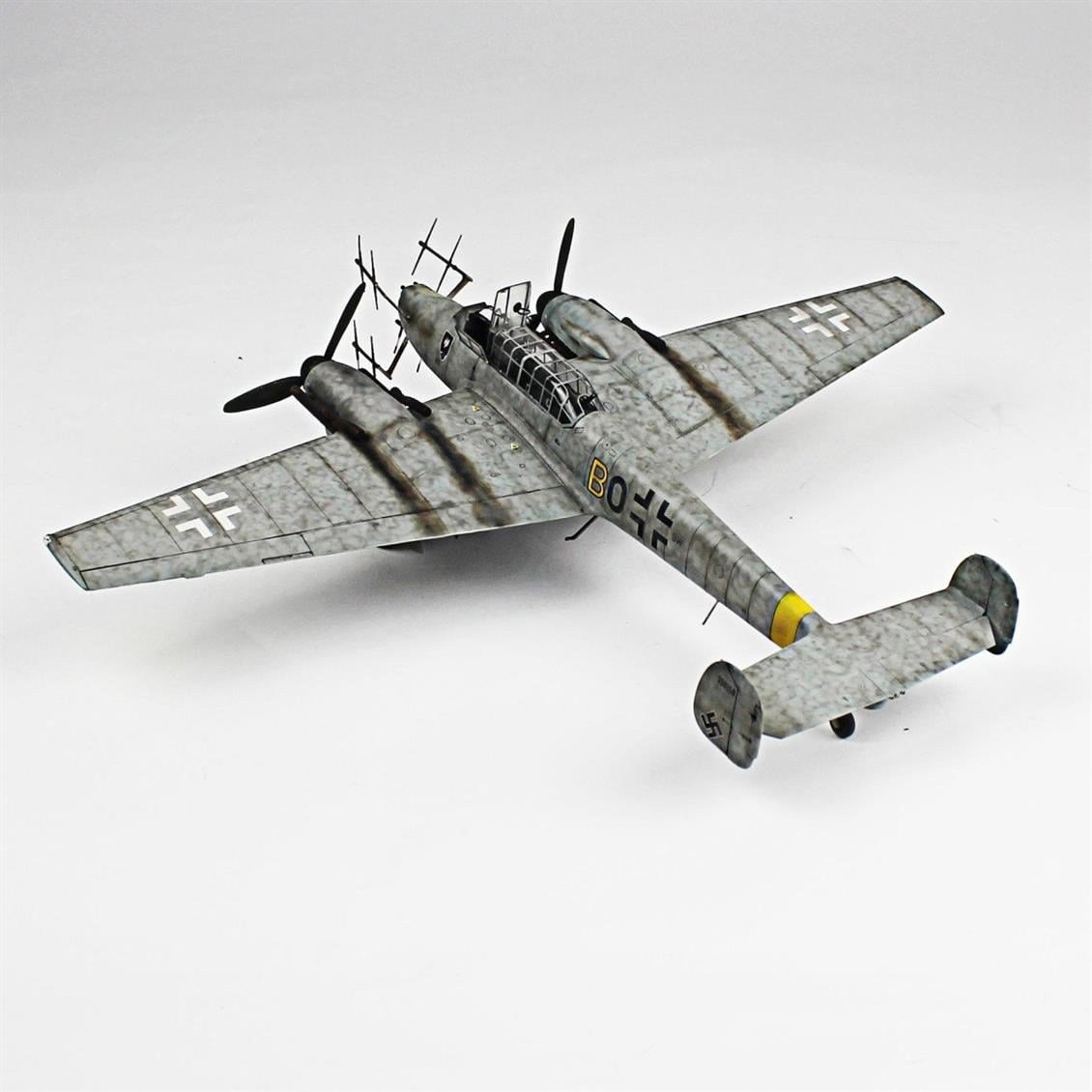 QD097 1/48 Messerschmitt Bf 110 G Sergilemeye Hazır Plastik Uçak Modeli