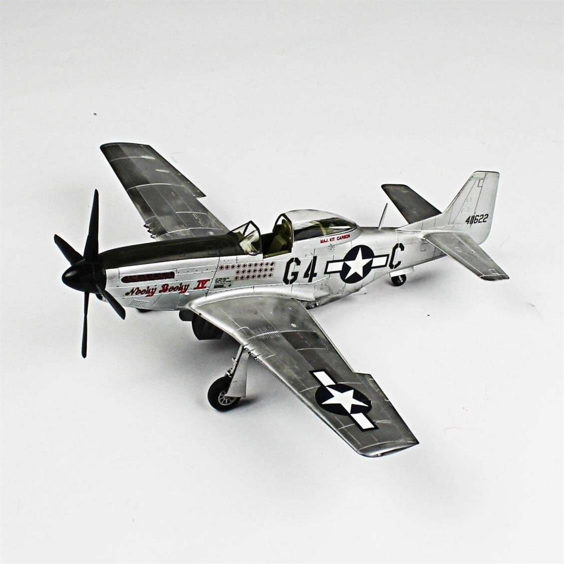QD099 1/48 P-51D Mustang Sergilemeye Hazır Plastik Uçak Modeli