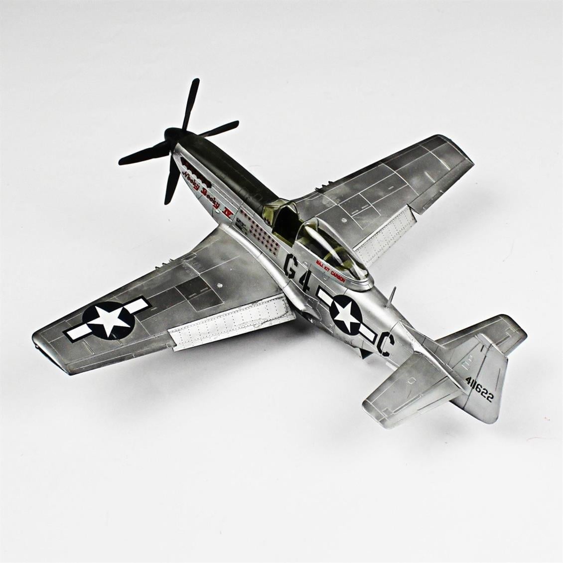 QD099 1/48 P-51D Mustang Sergilemeye Hazır Plastik Uçak Modeli