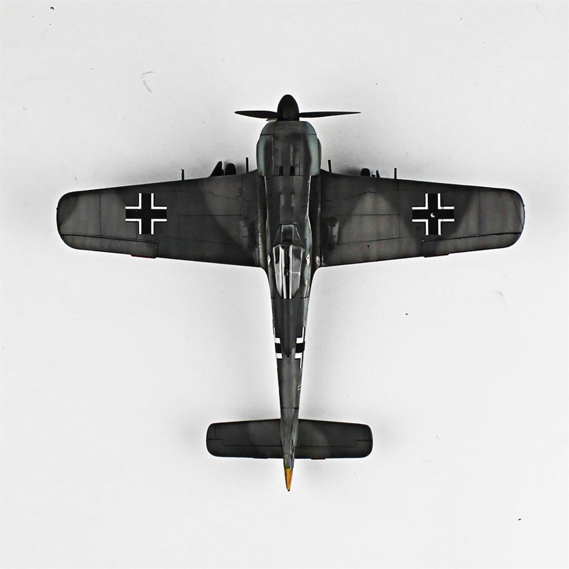 QD100 1/48 Focke-Wulf 190 A Sergilemeye Hazır Plastik Uçak Modeli