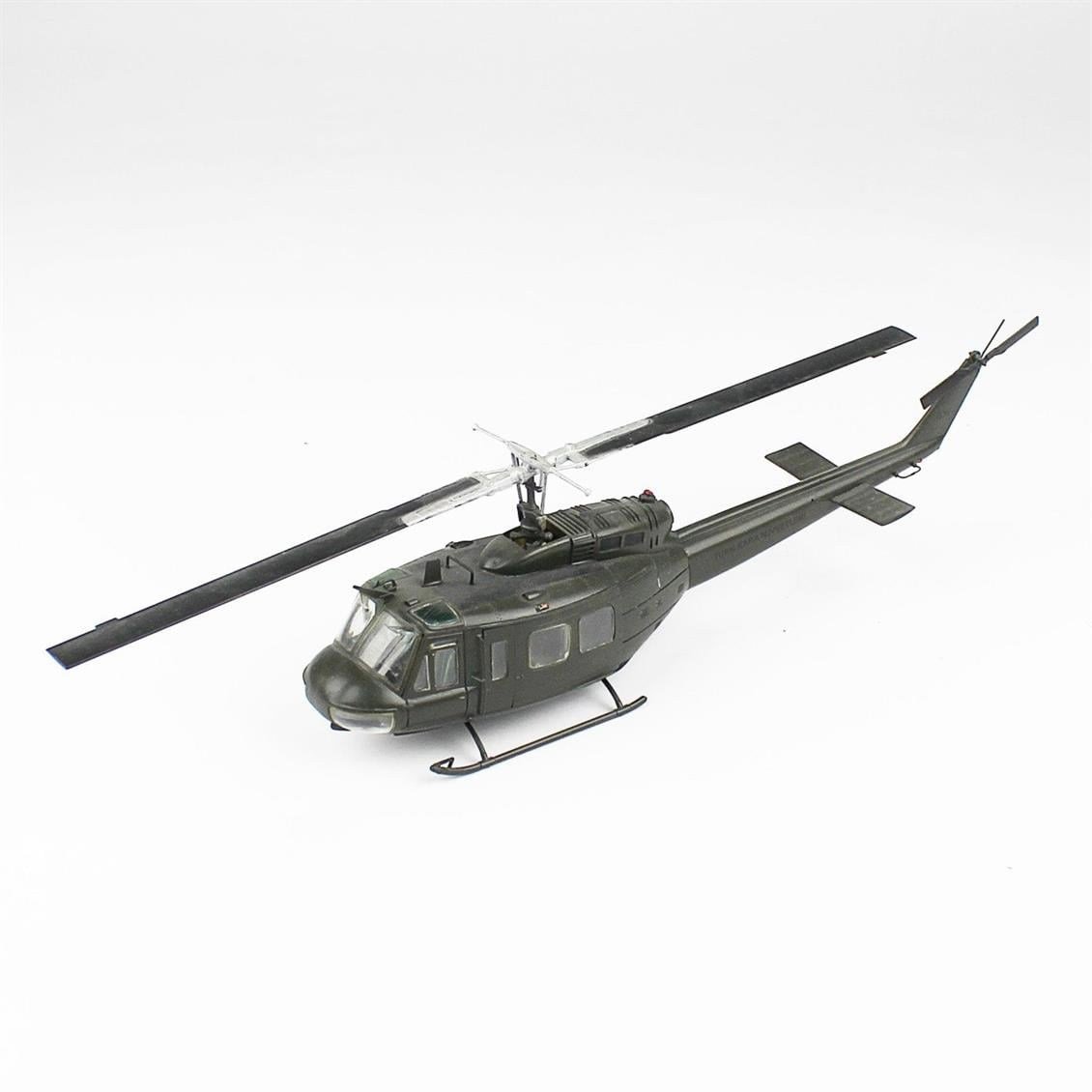 QD101 1/48 AB-205 Sergilemeye Hazır Plastik Uçak Modeli