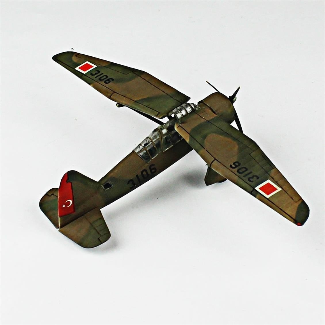 QD105 1/72 Lysander Sergilemeye Hazır Plastik Uçak Modeli