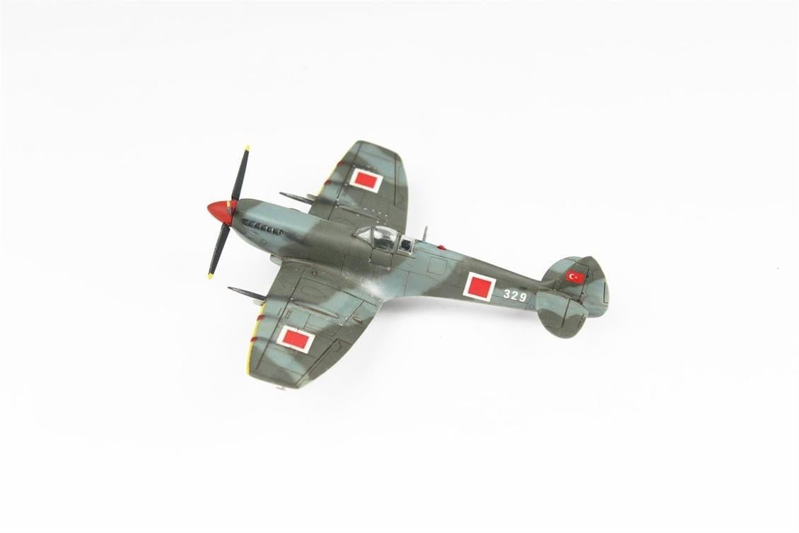 QD110 1/72 Spitfire Mk.IXE Sergilemeye Hazır Plastik Uçak Modeli
