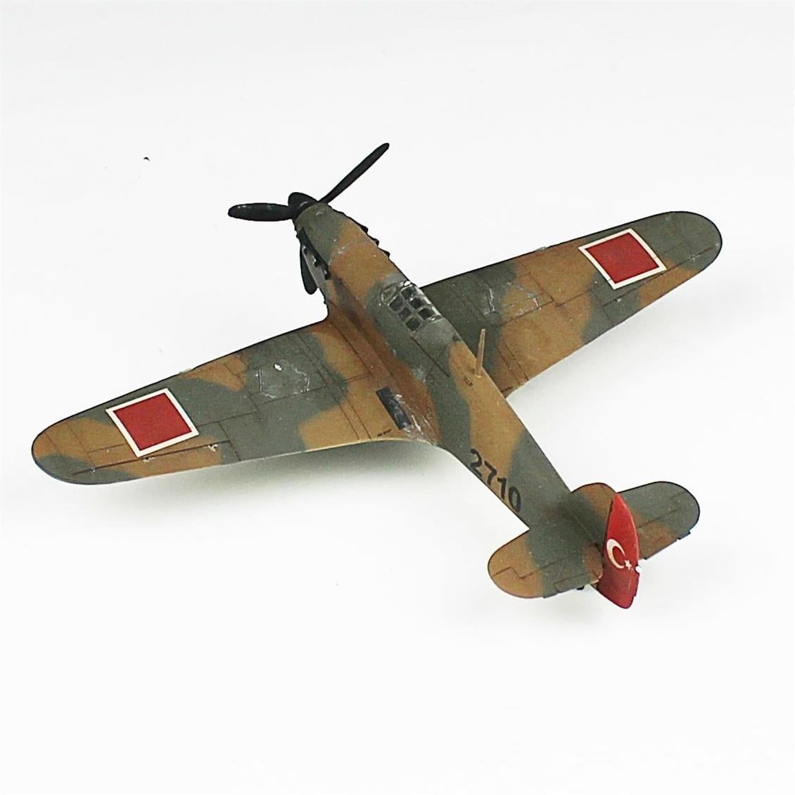 QD111 1/72 Hurricane Mk.II Sergilemeye Hazır Plastik Uçak Modeli