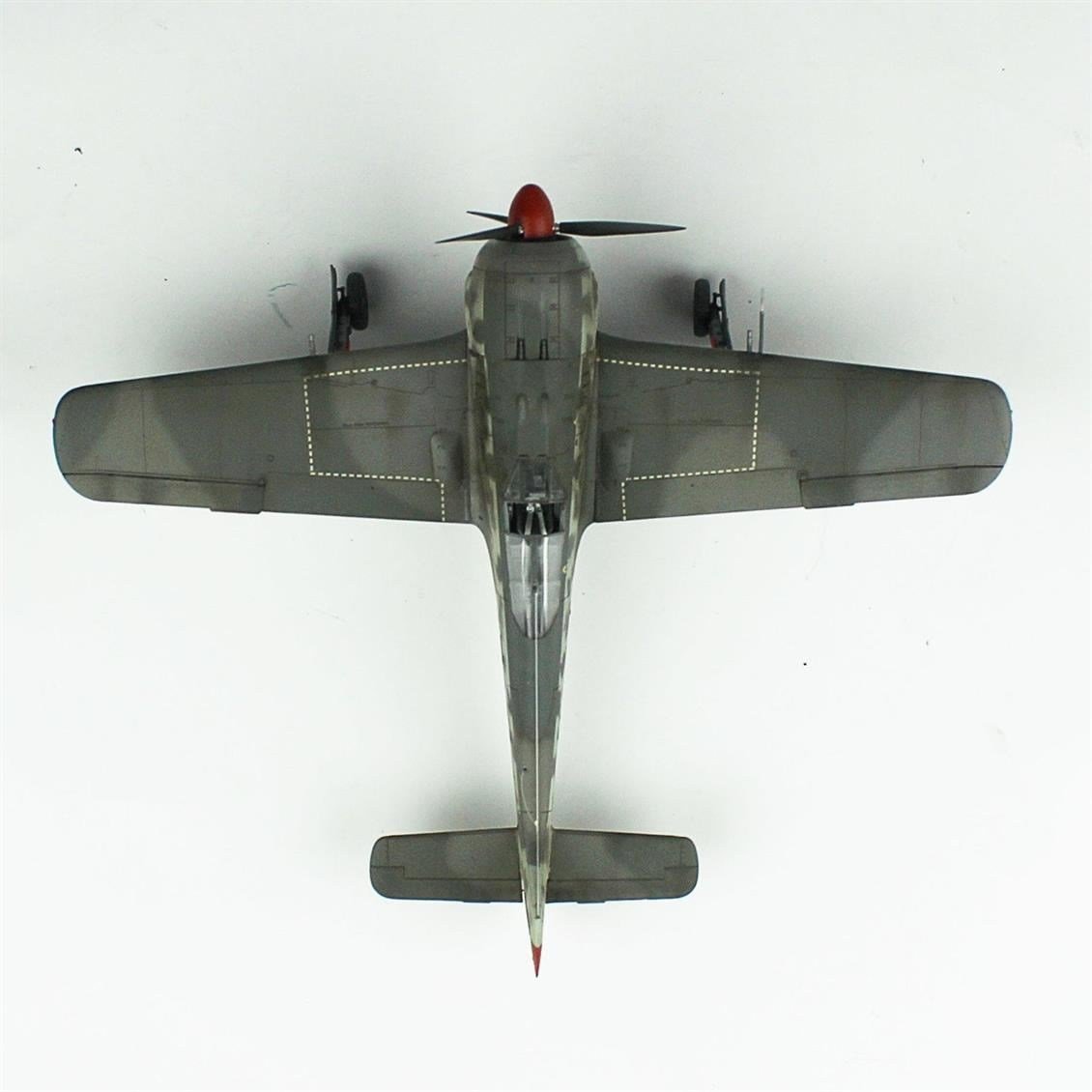 QD117 1/48 Focke-Wulf 190 A-3 Sergilemeye Hazır Plastik Uçak Modeli