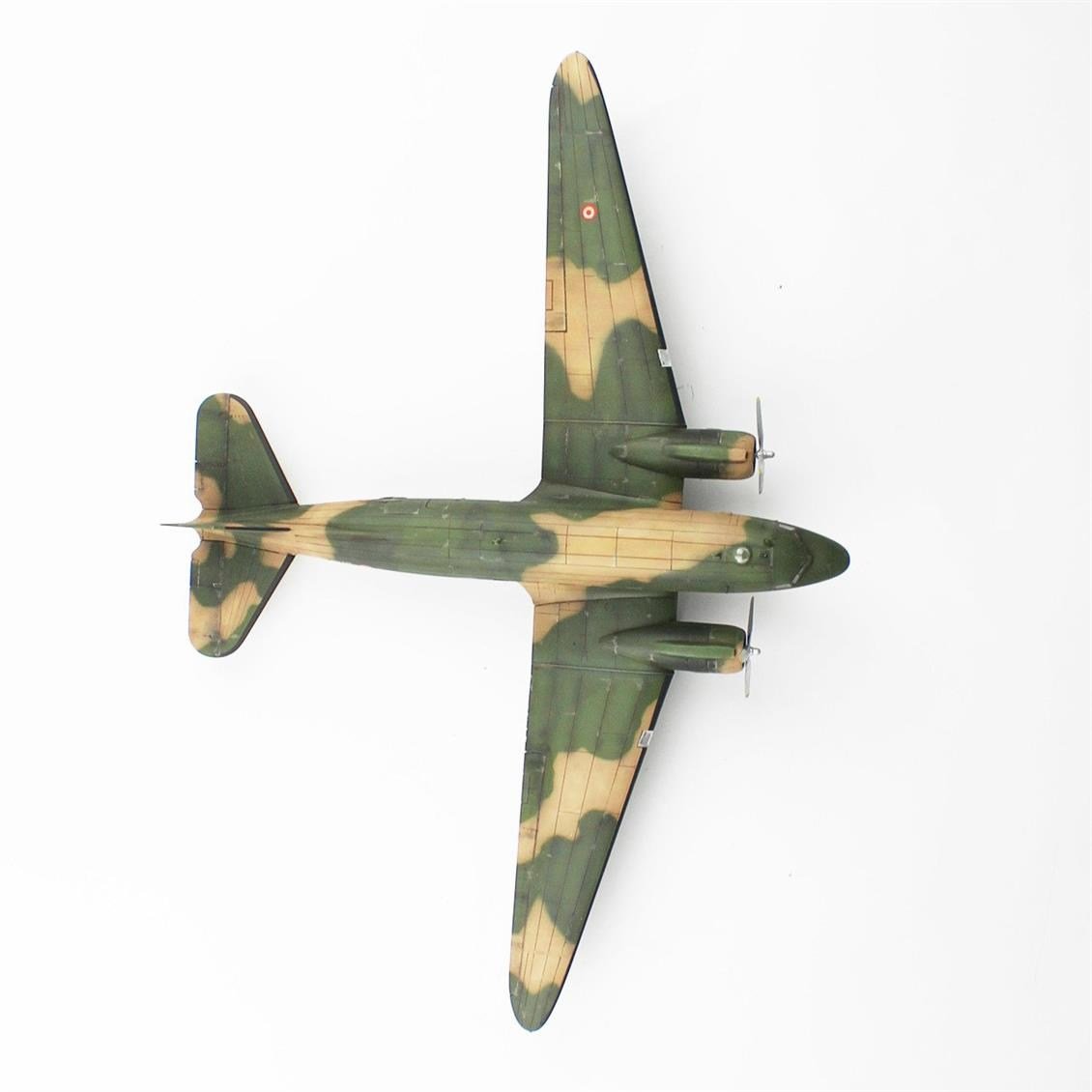 QD122 1/72 C-47A Dakota Sergilemeye Hazır Plastik Uçak Modeli