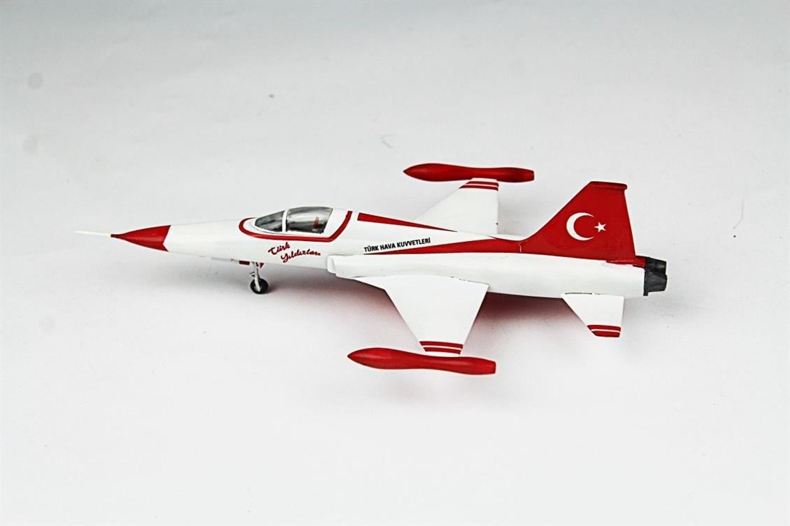 QD123 1/72 F-5N Freedom Fighter Sergilemeye Hazır Plastik Uçak Modeli