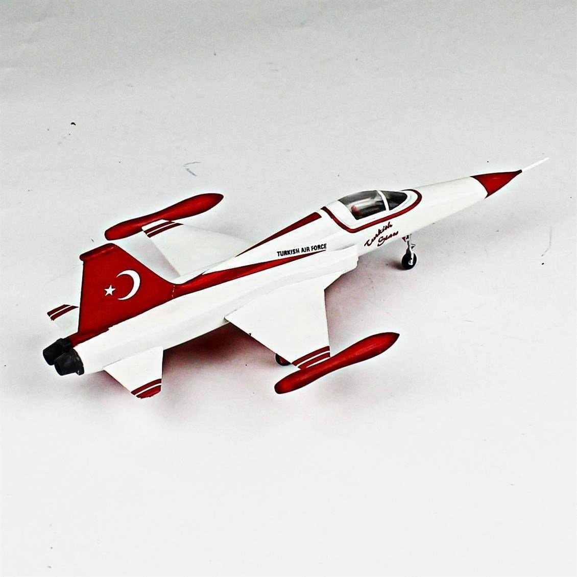 QD123 1/72 F-5N Freedom Fighter Sergilemeye Hazır Plastik Uçak Modeli