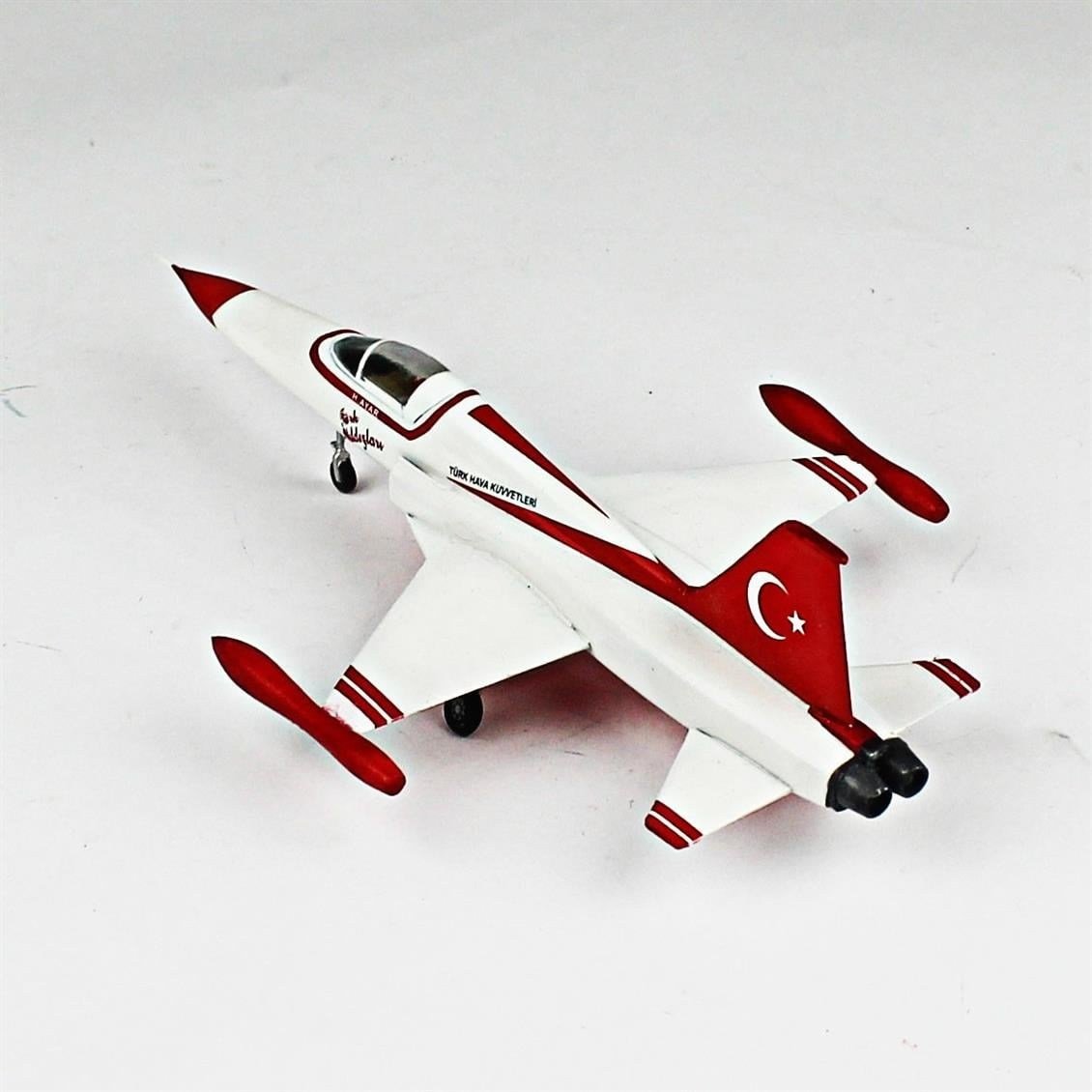 QD126 1/72 F-5N Freedom Fighter Sergilemeye Hazır Plastik Uçak Modeli