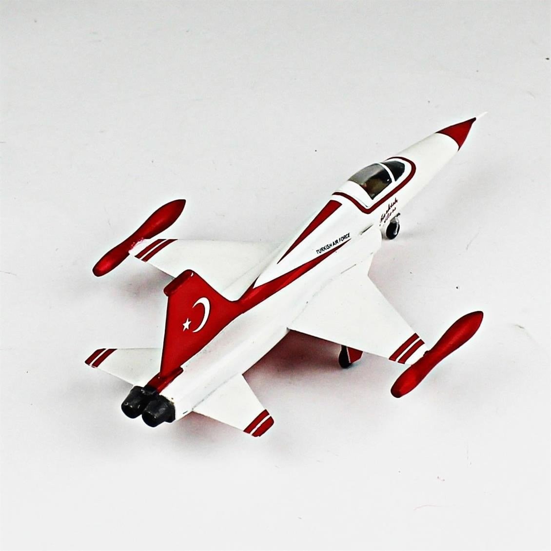 QD126 1/72 F-5N Freedom Fighter Sergilemeye Hazır Plastik Uçak Modeli