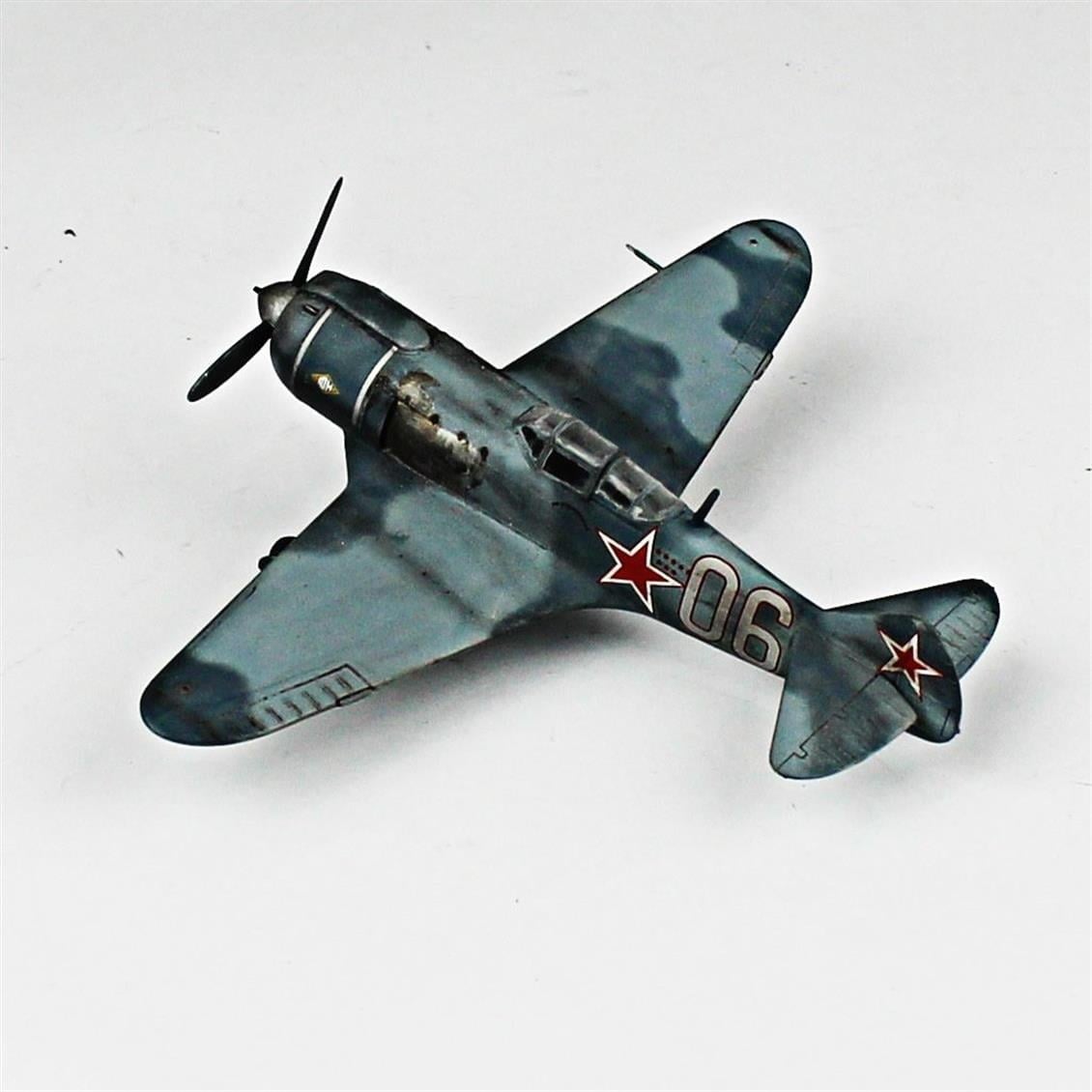 QD129 1/72 YAK-3 Sergilemeye Hazır Plastik Uçak Modeli