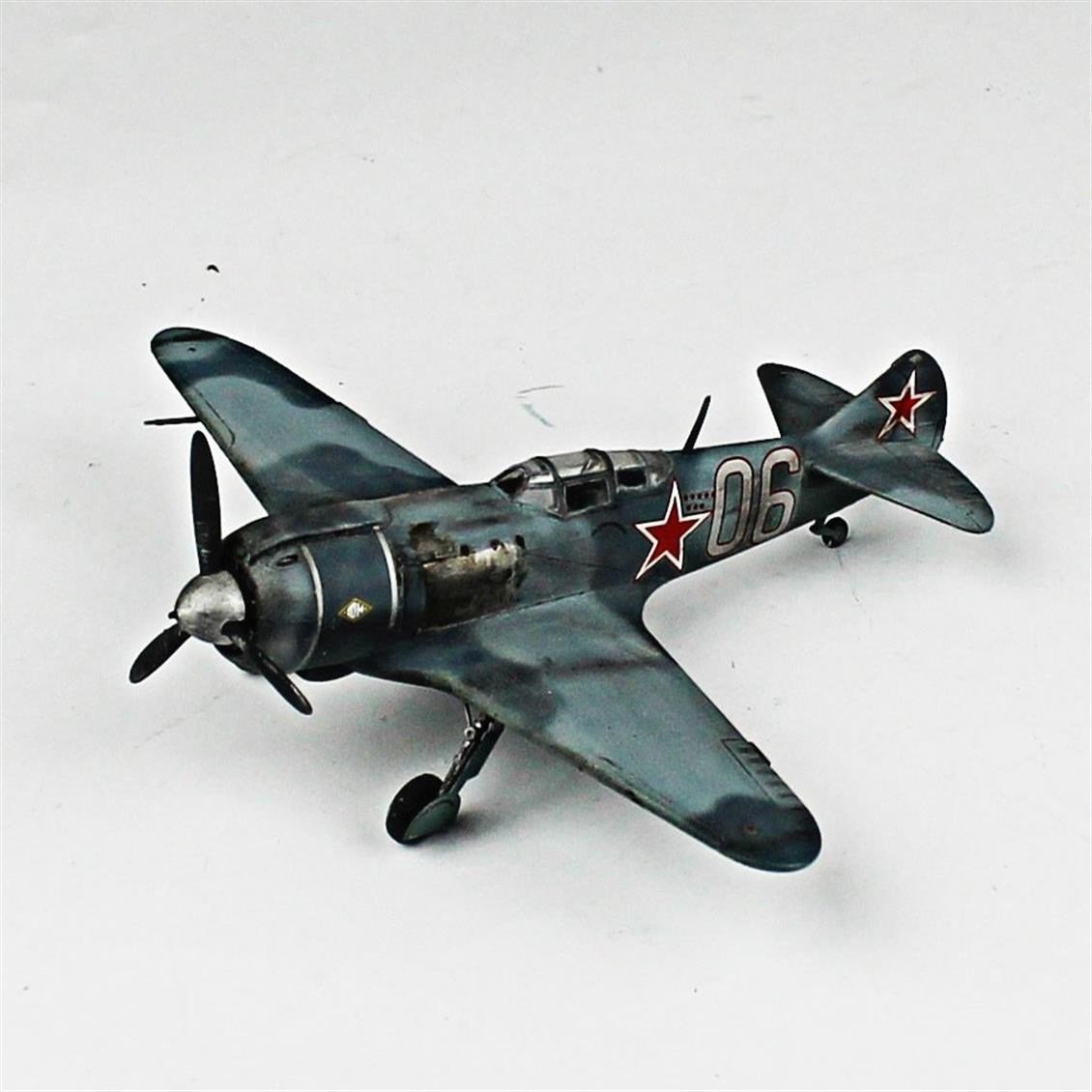 QD129 1/72 YAK-3 Sergilemeye Hazır Plastik Uçak Modeli