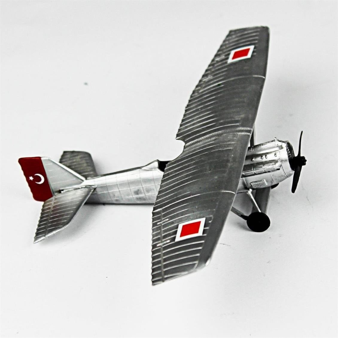 QD132 1/72 BR 19 Sergilemeye Hazır Plastik Uçak Modeli