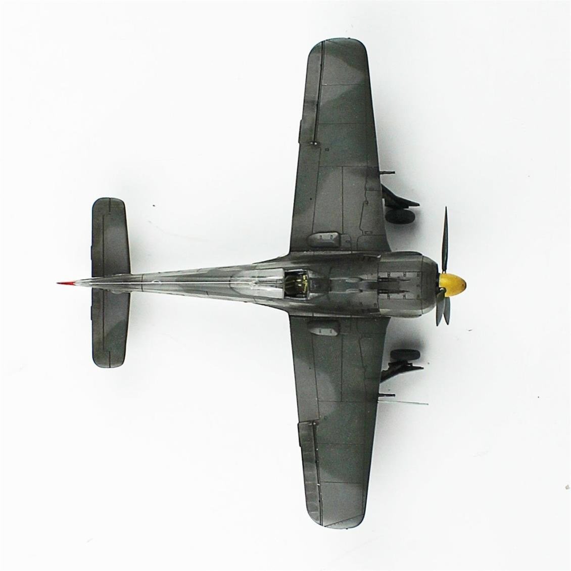 QD133 1/72 Focke-Wulf 190 A-3 Sergilemeye Hazır Plastik Uçak Modeli