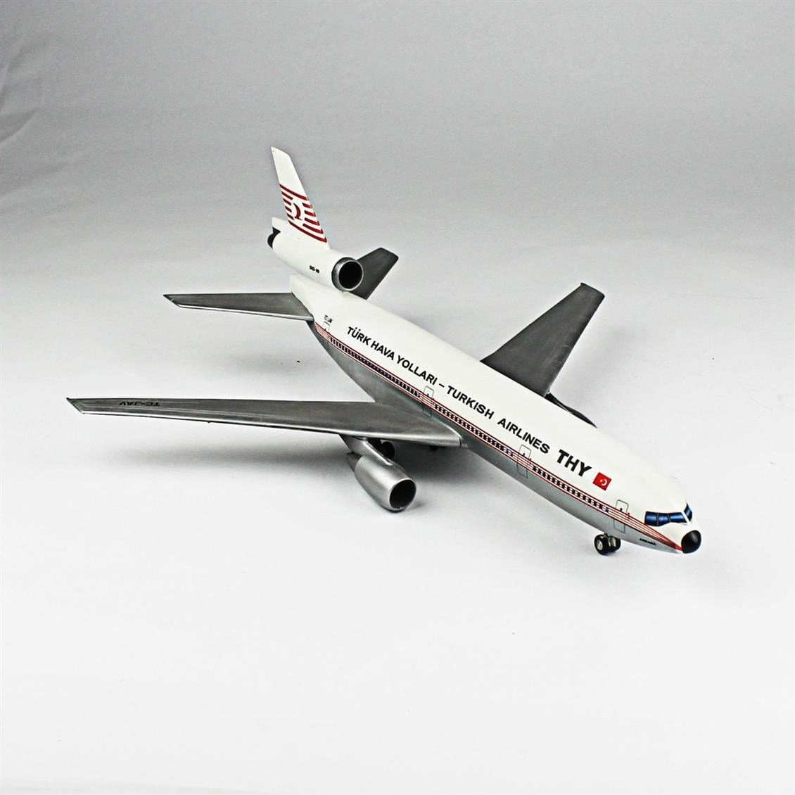 QD135 1/144 DC-10 Sergilemeye Hazır Plastik Uçak Modeli