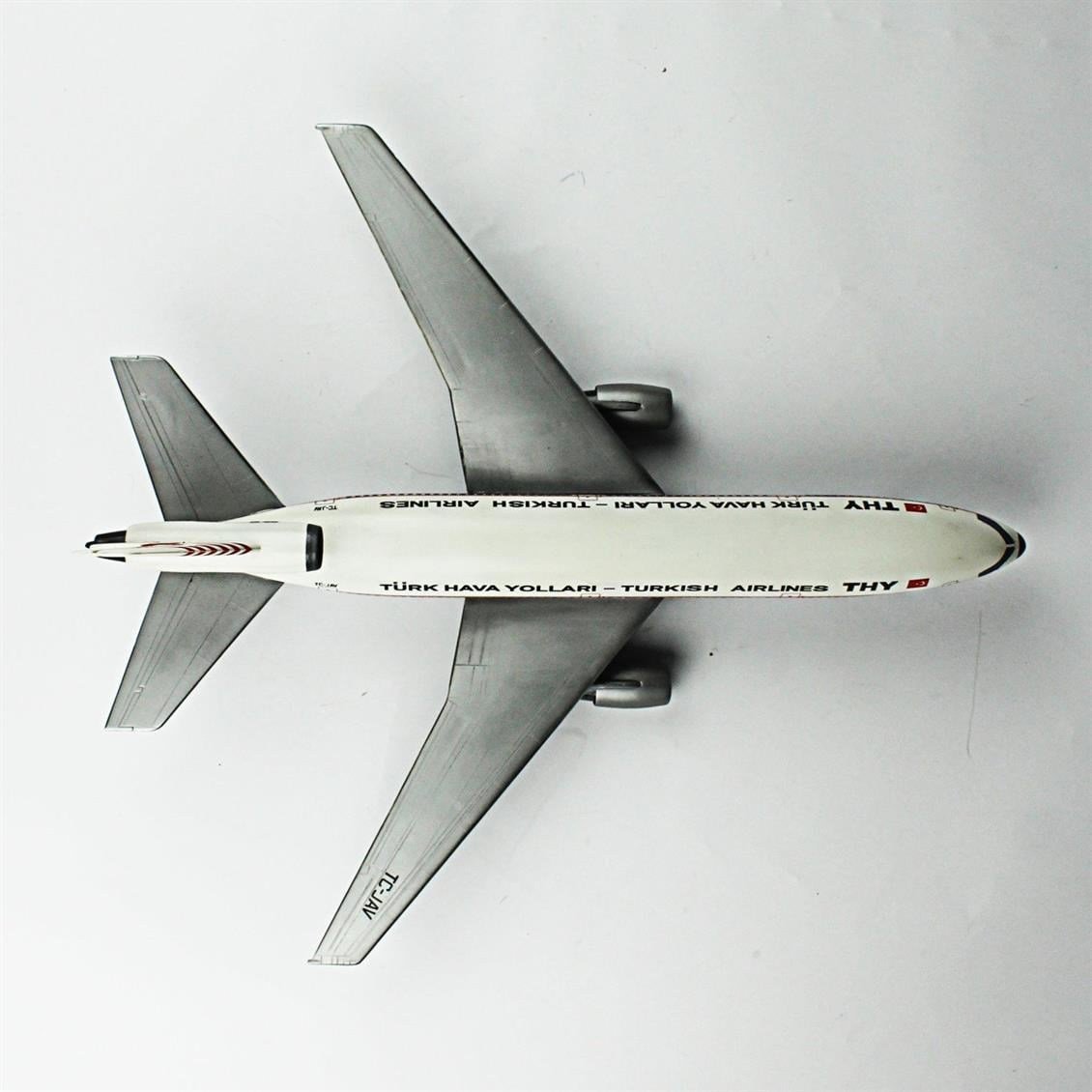 QD135 1/144 DC-10 Sergilemeye Hazır Plastik Uçak Modeli