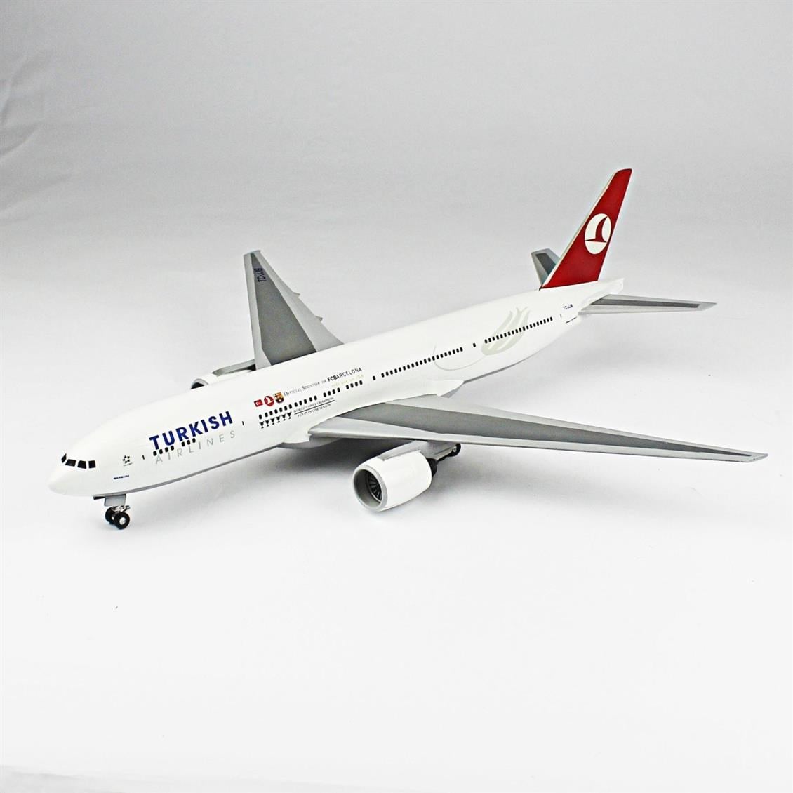 QD136 1/144 B-777 Sergilemeye Hazır Plastik Uçak Modeli