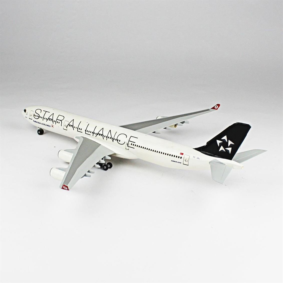 QD137 1/144 A-340 Sergilemeye Hazır Plastik Uçak Modeli