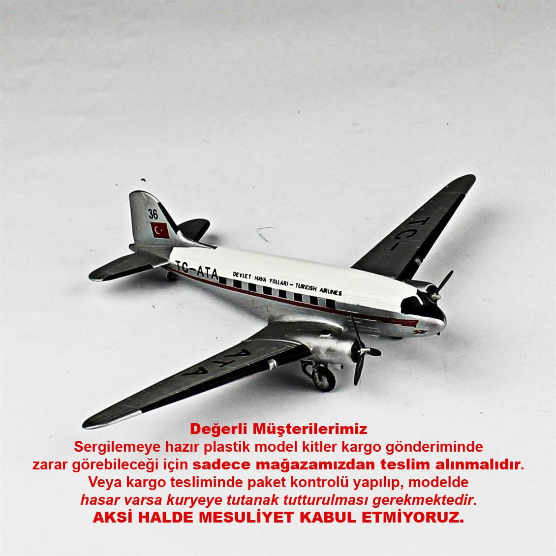 QD143 1/144 DC-3 Sergilemeye Hazır Plastik Uçak Modeli