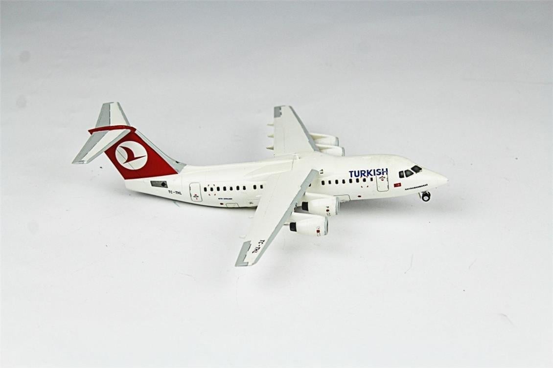 QD147 1/144 RJ-45 Sergilemeye Hazır Plastik Uçak Modeli