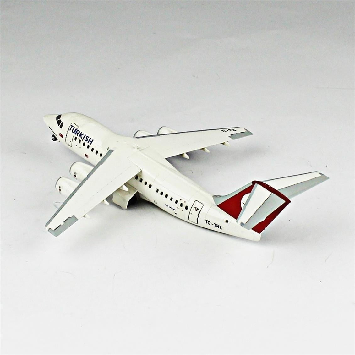 QD147 1/144 RJ-45 Sergilemeye Hazır Plastik Uçak Modeli