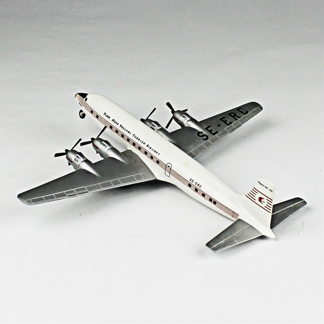 QD148 1/144 DC-6 Sergilemeye Hazır Plastik Uçak Modeli