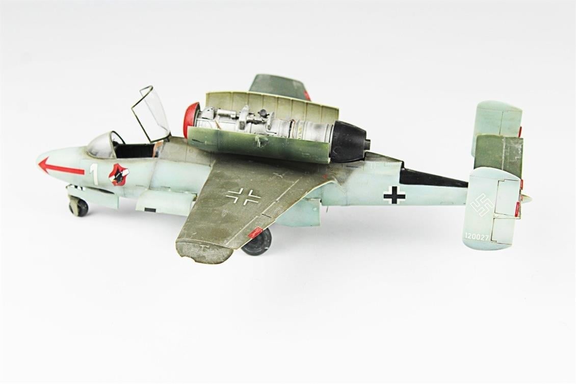 QD149 1/48 HE-162 Sergilemeye Hazır Plastik Uçak Modeli