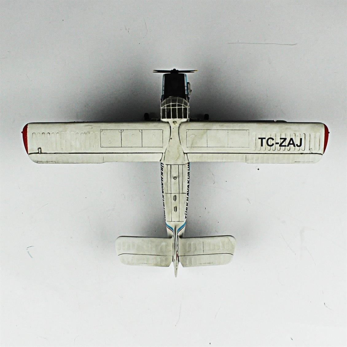 QD150 1/72 Antonov Sergilemeye Hazır Plastik Uçak Modeli