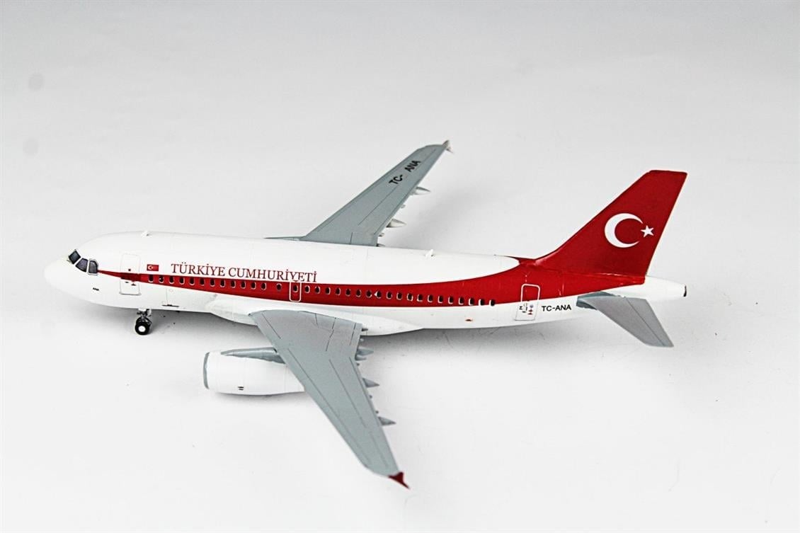 QD153 1/144 Yolcu Uçağı Sergilemeye Hazır Plastik Uçak Modeli