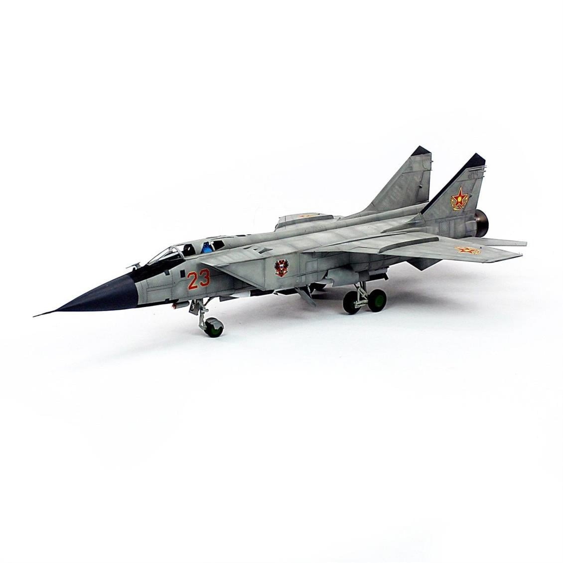 QD161 1/48 Mig-31 Sergilemeye Hazır Plastik Uçak Modeli