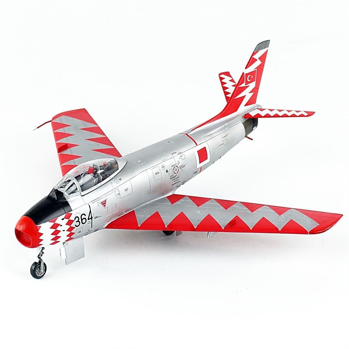 QD164 1/48 Ölçek, F-86E Sabre (Yarasalar) Sergilemeye Hazır Plastik Savaş Uçağı Modeli
