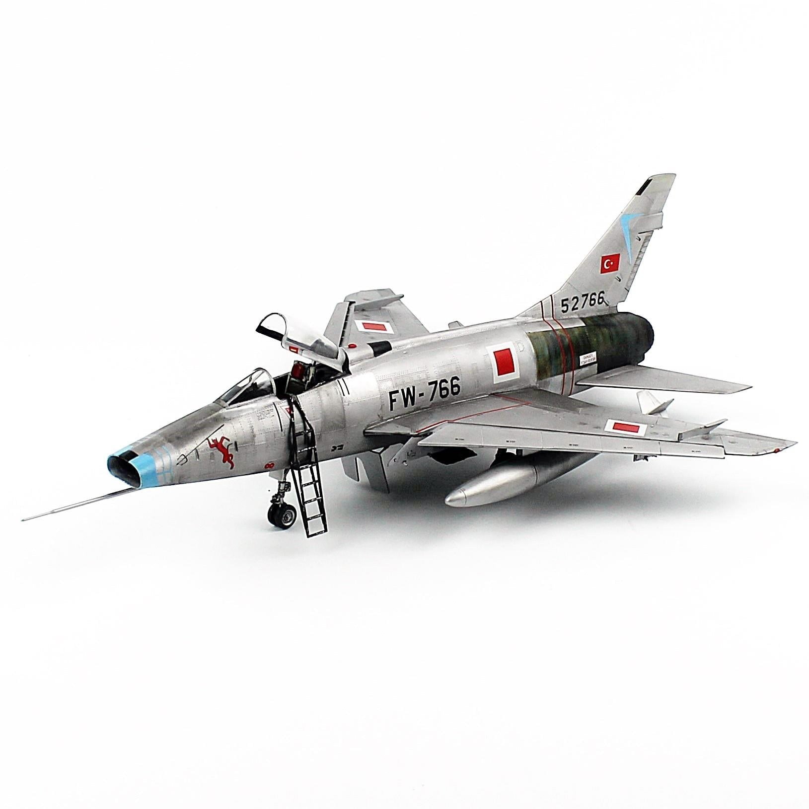 QD169 1/48 F-100F, 112. Şeytan Filo, Cengiz Topel Uçağı, Sergilemeye Hazır Plastik Savaş Uçağı Modeli