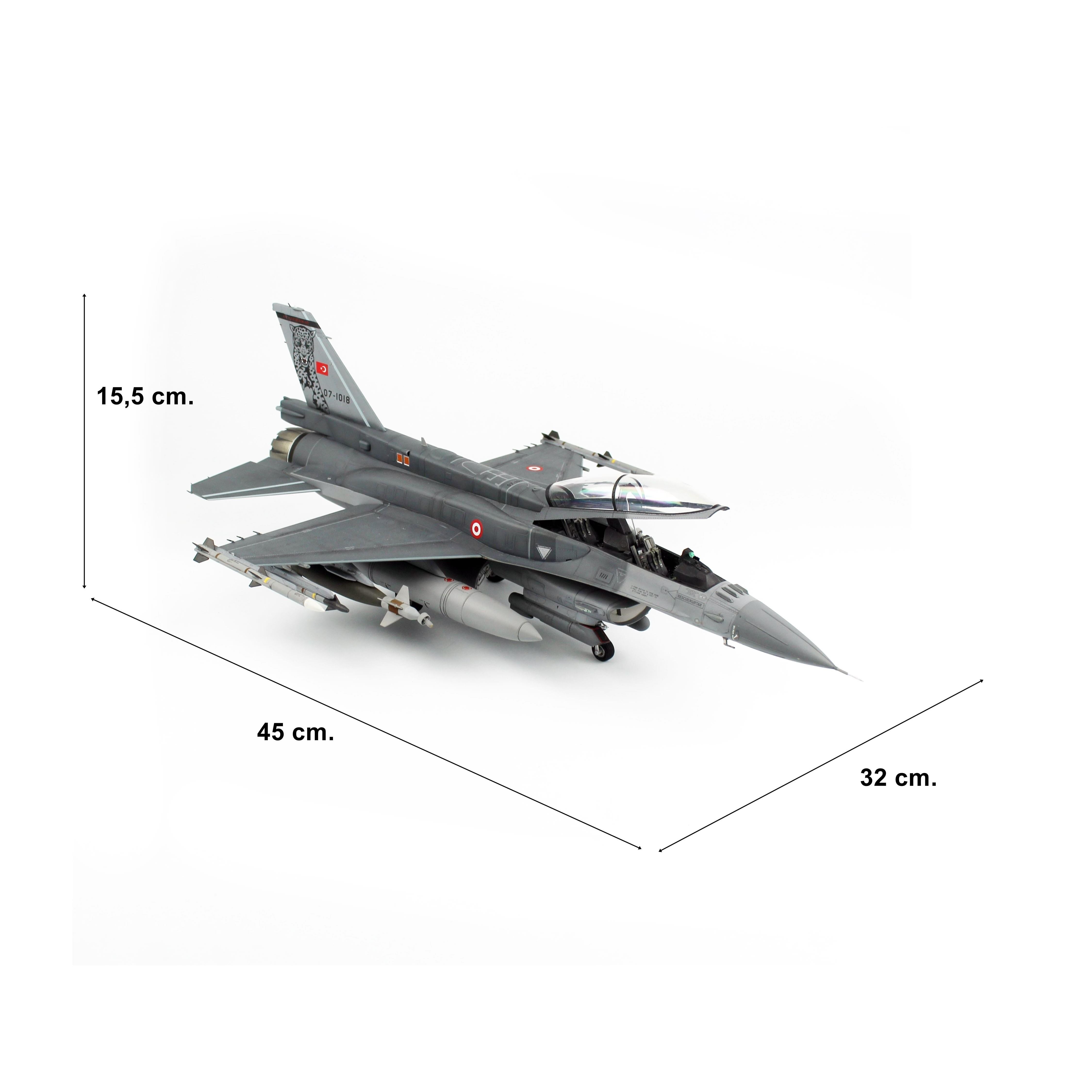 QD177 1/32 Ölçek, F-16D B50+ Pars Filo, Sergilemeye Hazır Savaşl Uçağı Modeli