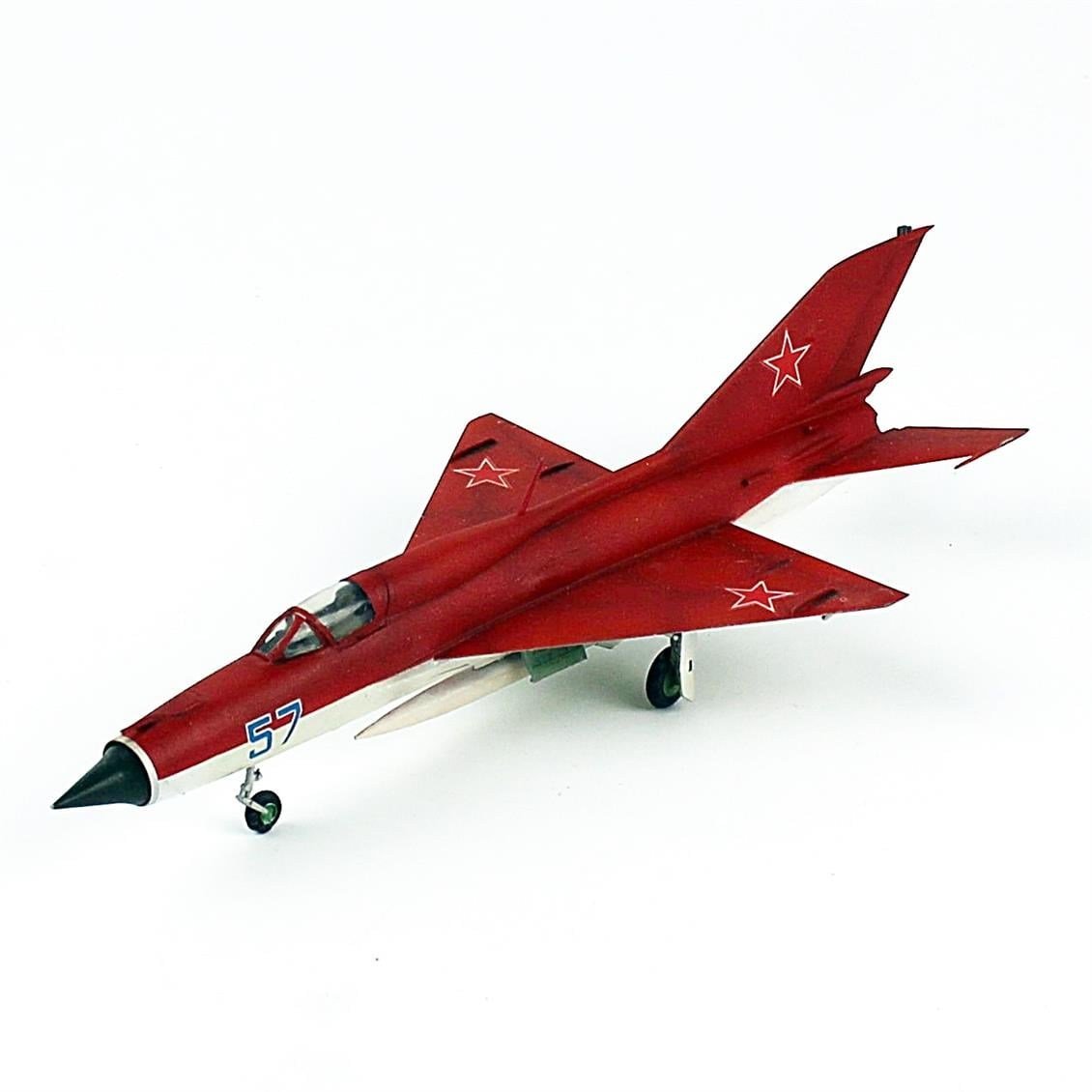QD183 1/72 Ölçek, MIG-21 PFM Sovyet Hava Kuvvetleri, Sergilemeye Hazır Akrobasi Uçağı Modeli