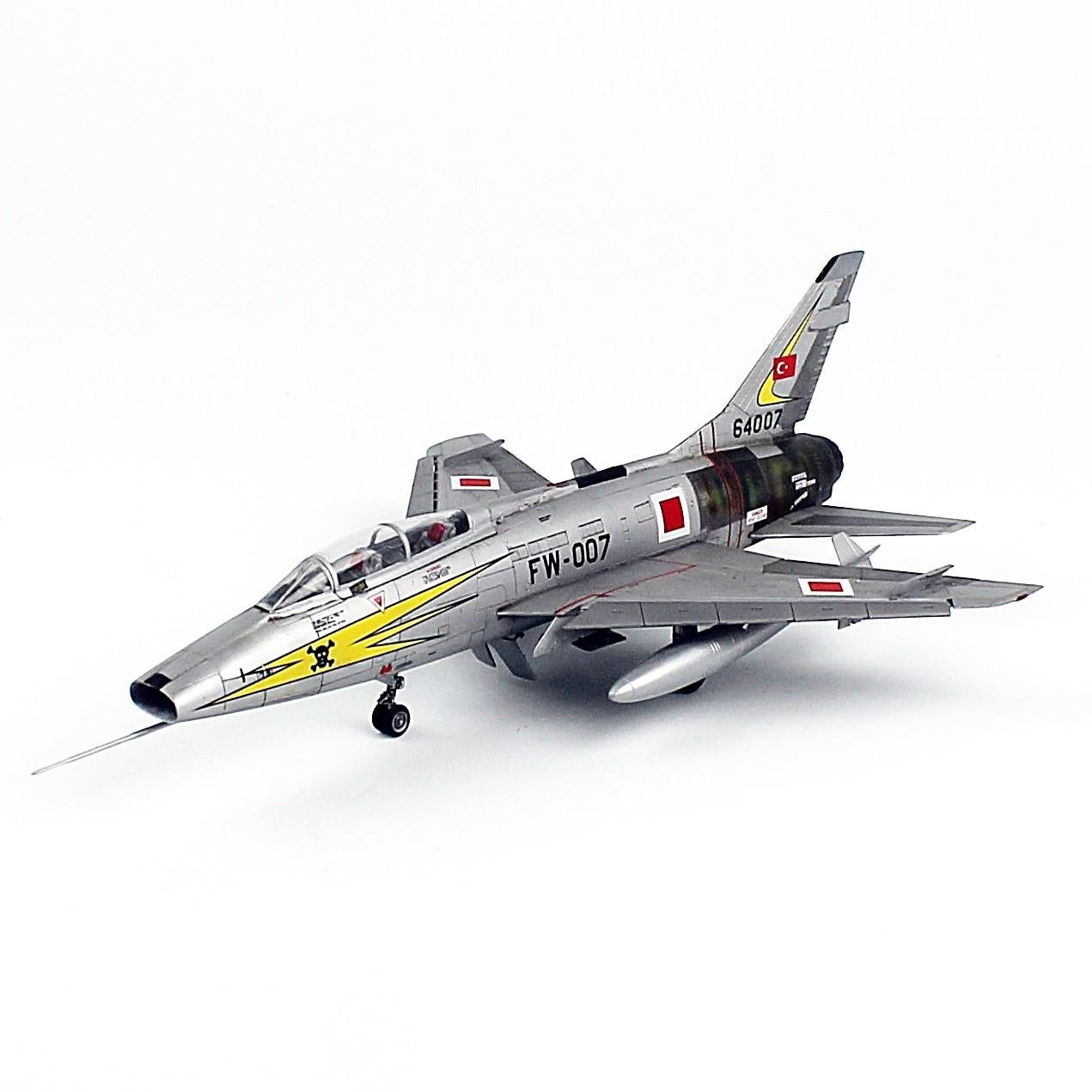 QD192 1/72 Ölçek, F 100F, 171. Filo (Korsanlar), Sergilemeye Hazır Savaş Uçağı Modeli