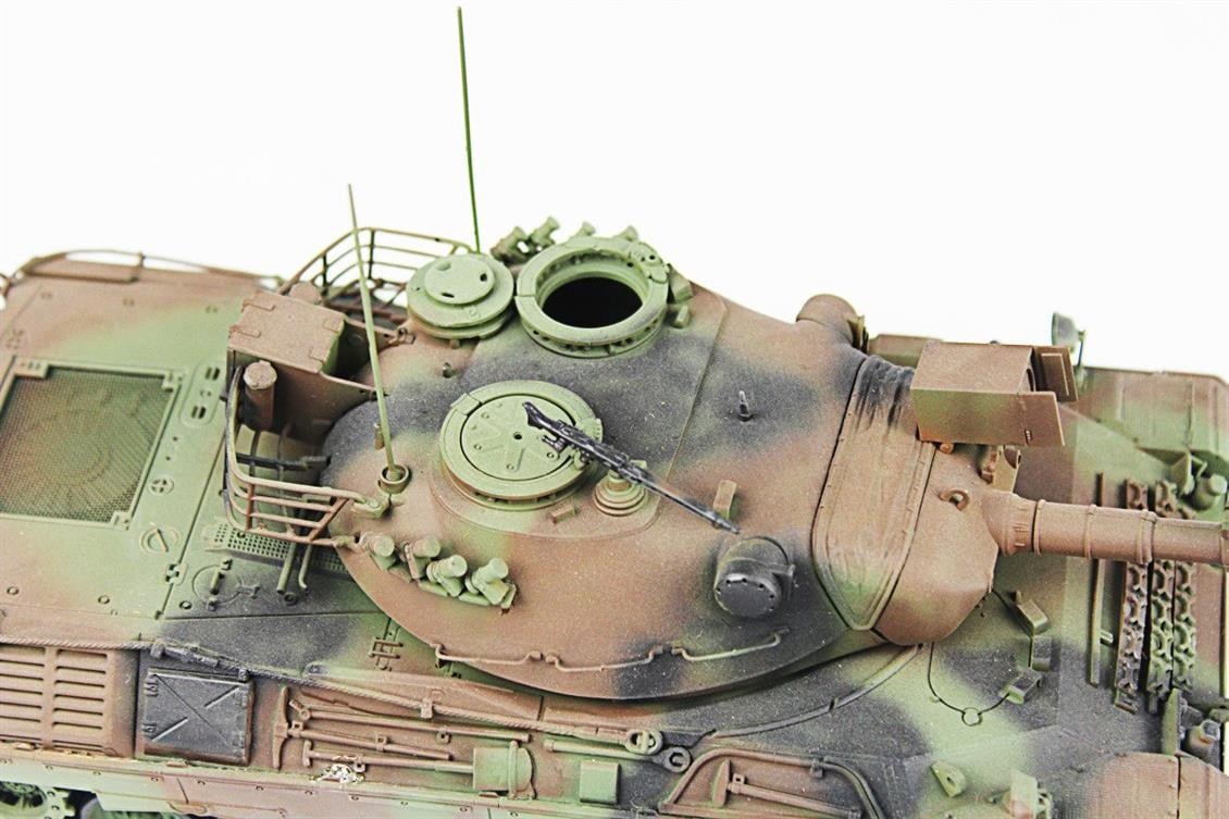 QD201 1/35 Leopard 1A2, Italeri, Sergilemeye Hazır Plastik Tank Modeli