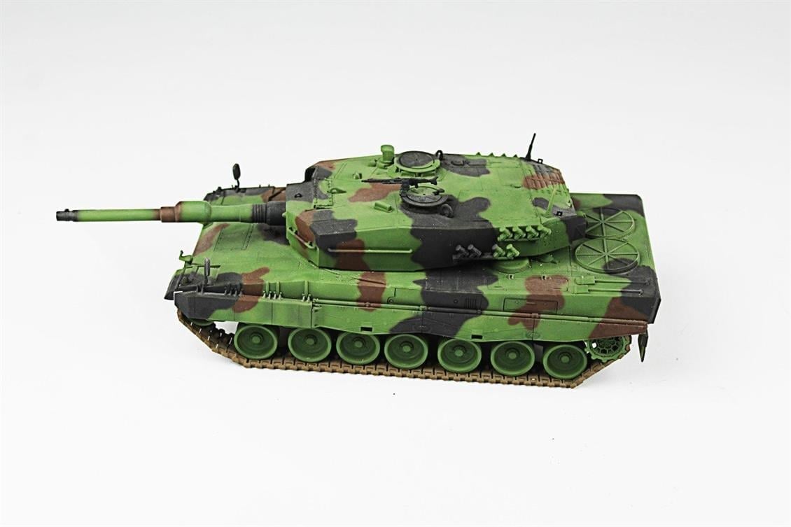 QD210 1/35 Leopard 2A4, Esci, Sergilemeye Hazır Plastik Tank Modeli