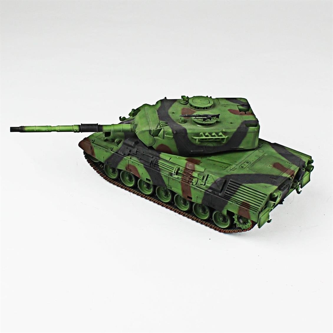 QD211 1/35 Leopard 1A4, Tamiya, Sergilemeye Hazır Plastik Tank Modeli