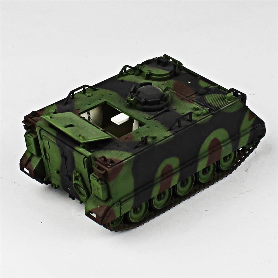 QD215 1/35 M113A1, Tamiya, Sergilemeye Hazır Plastik Tank Modeli